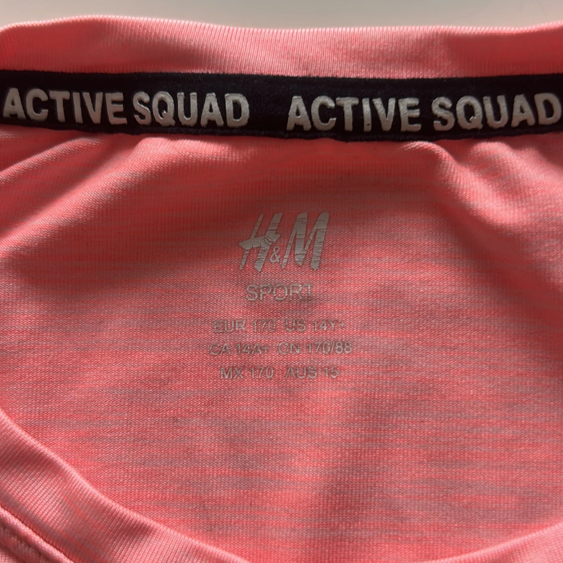 Rosa sport t-shirt från H&M Active Squad - 1