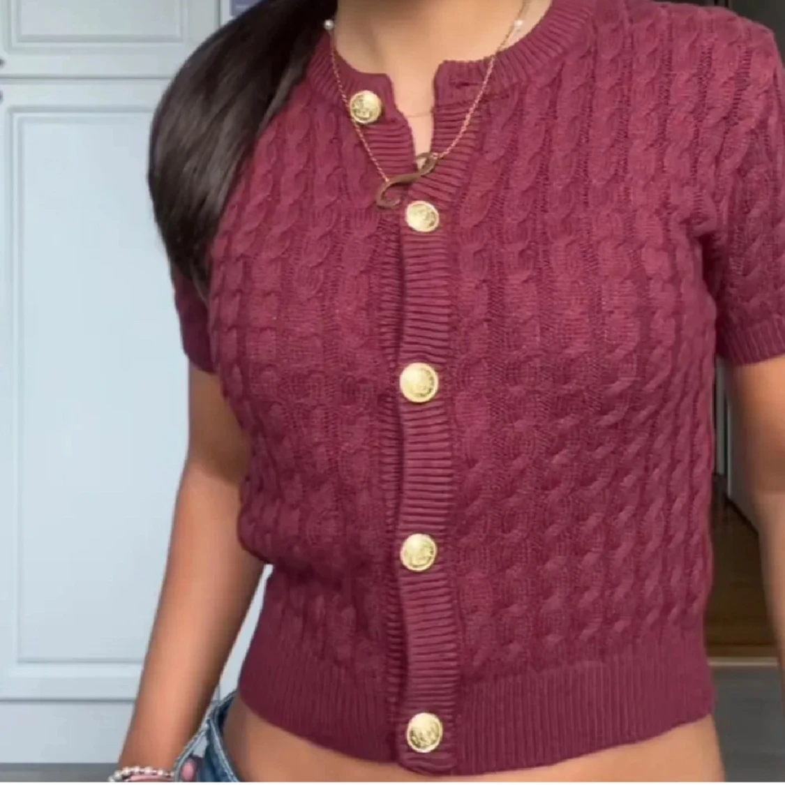 Vinröd kofta från hm - 1