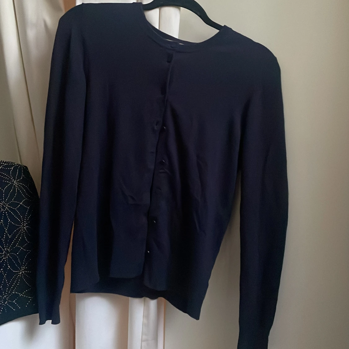 Mörkblå kofta från InWear