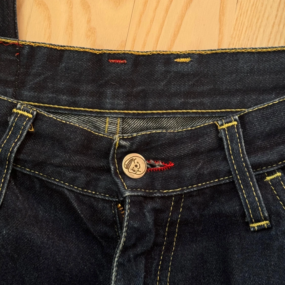 Mörkblå vintage jeans från Cheap Monday - 1