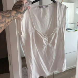 Tröja från Lager157 - Storlek L, liten i storlek , aldrig använd 