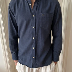 Morris linneskjorta  - Jättesnygg linneskjorta från Morris! | den är i superfint skick! | skriv vid frågor och funderingar! 