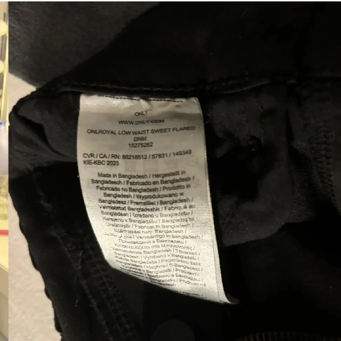 Svarta lågmidjade bootcut-byxor från ONLY - 2