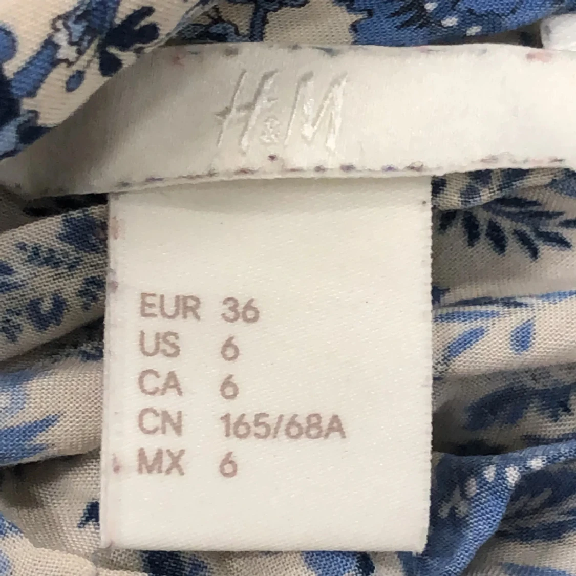 Blommig kortkjol från H&M - 2
