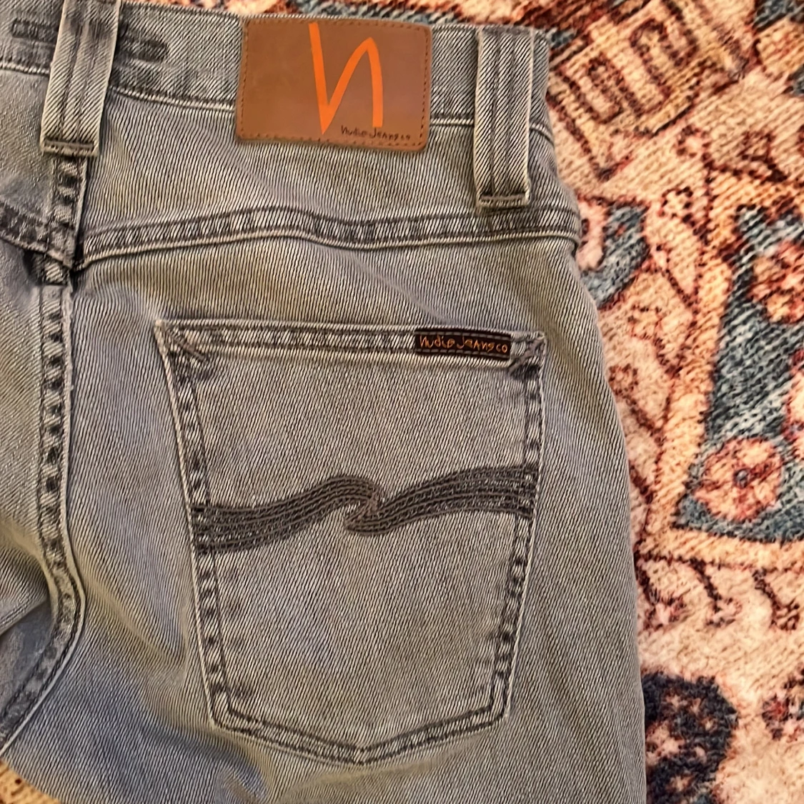 Ljusgrå jeans från Nudie Jeans - 4