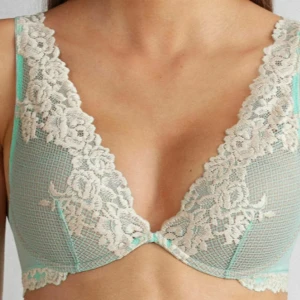 Intimissimi bh - Säljer denna fina bh! Har tyvär gått sönder därav priset, går dock enkelt att sy!!