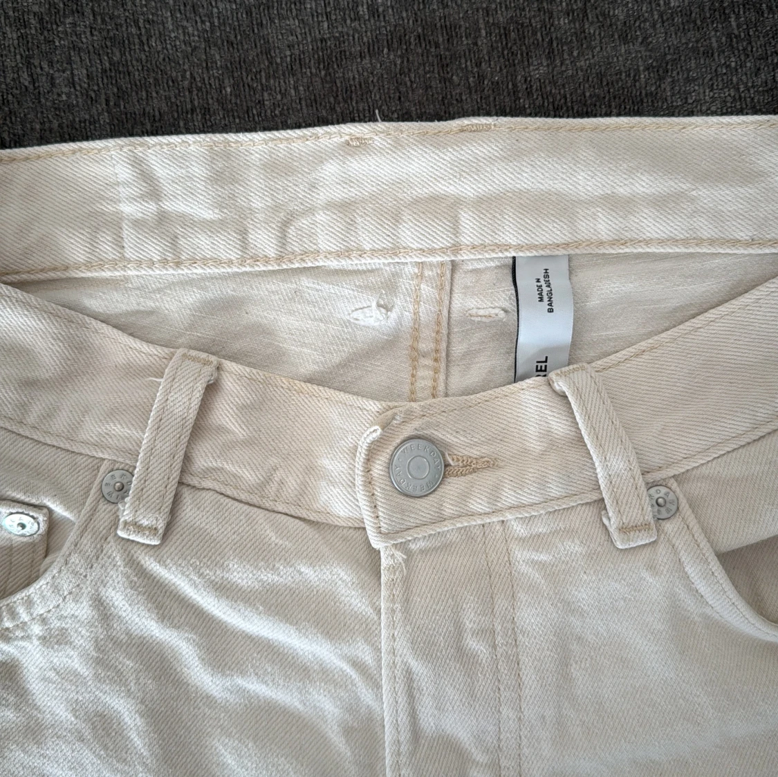 Beige Barrel jeans från Weekday W28 L30 - 3