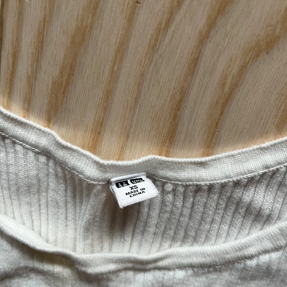 Vit ribbad linnetopp XS - 2