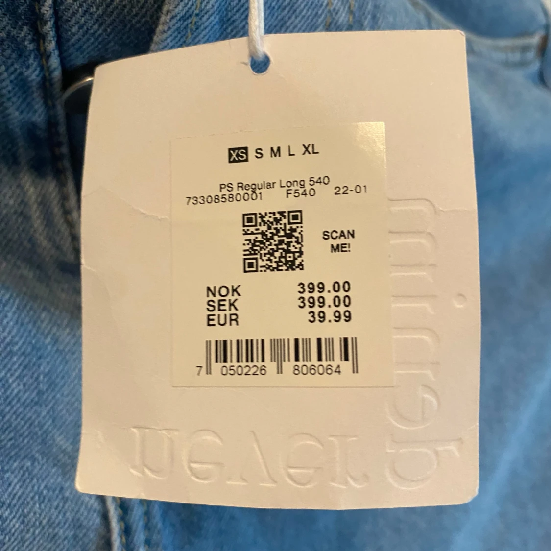 Blå jeansshorts från Never Denim - 2