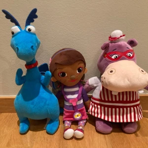 Gosedjur från Doktor McStuffins - Säljer 3 gosedjur från Doktor McStuffins i fint skick.