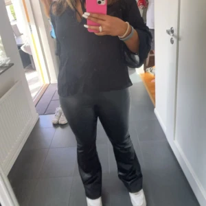 Skinnbyxor - Super snygga stylish skinnbyxor!! Bra kvalite och passform