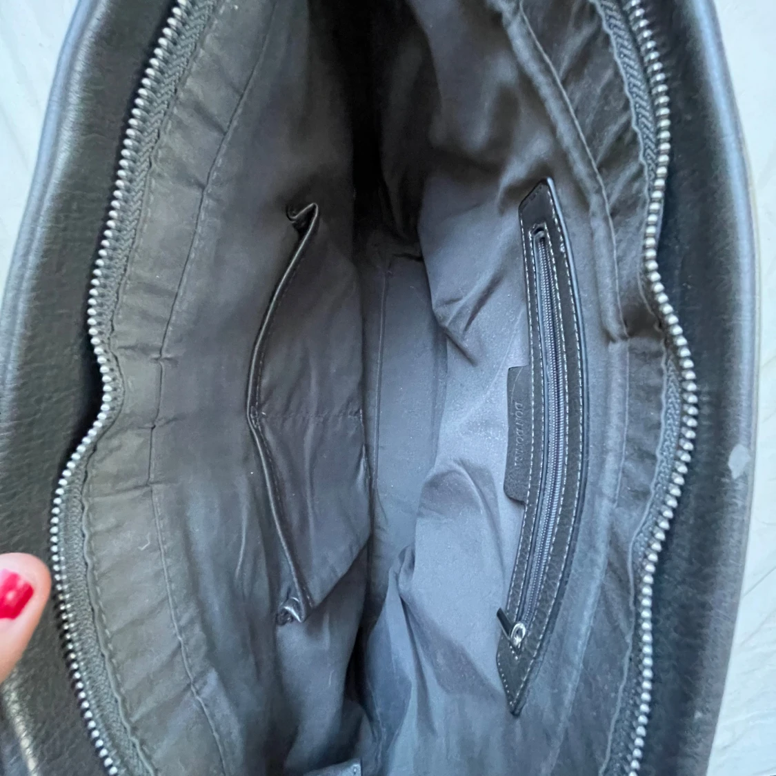 Svart axelväska från Don Donna - 2