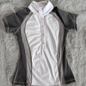 Tävlingstopp - Säljer denna superfina tävlingstoppen från MD, då den inte används längre! 💛 superfint skick utan några defekter! Nypris ligger på 750kr! 