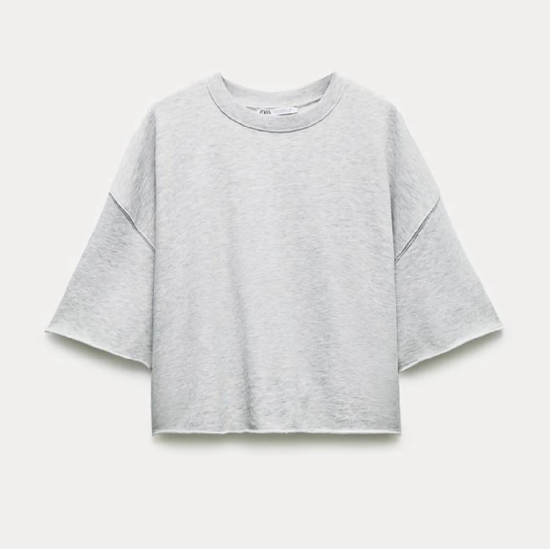Ljusgrå t-shirt från Zara - 1