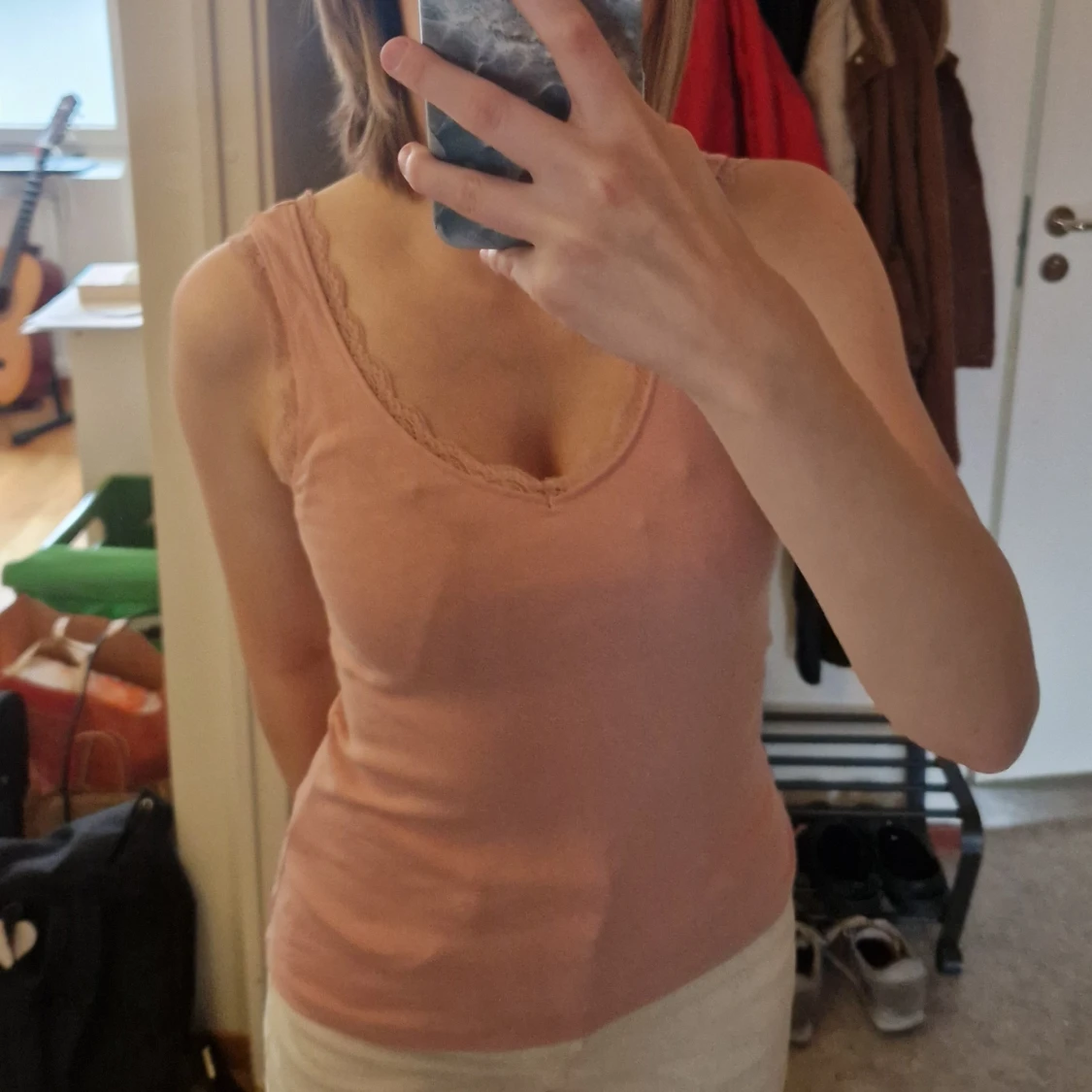 Rosa linnetopp med spets från Asos - 1