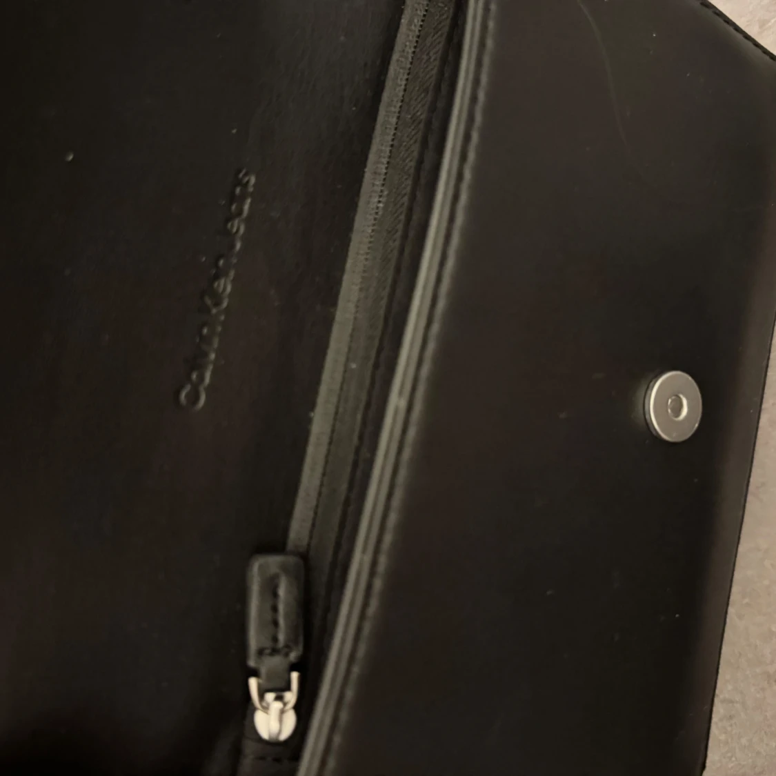 Svart axelväska från Calvin Klein Jeans - 3