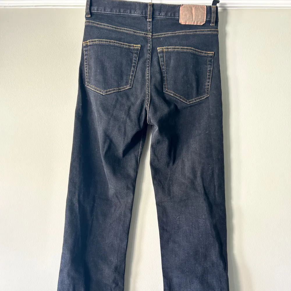 Superfina jeans från märket JEANERICA. Använda 1-2 gånger. Snygg färg med ljusa sommar! . Jeans & Byxor.