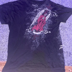 Xtreme couture affliction (RARE) - Släpper ej billigt extremt rare affliction xtreme couture tshirt storlek s