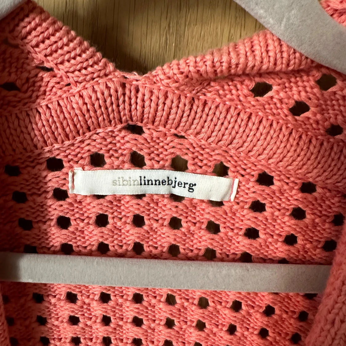 Aprikosfärgad kortärmad kofta - 92