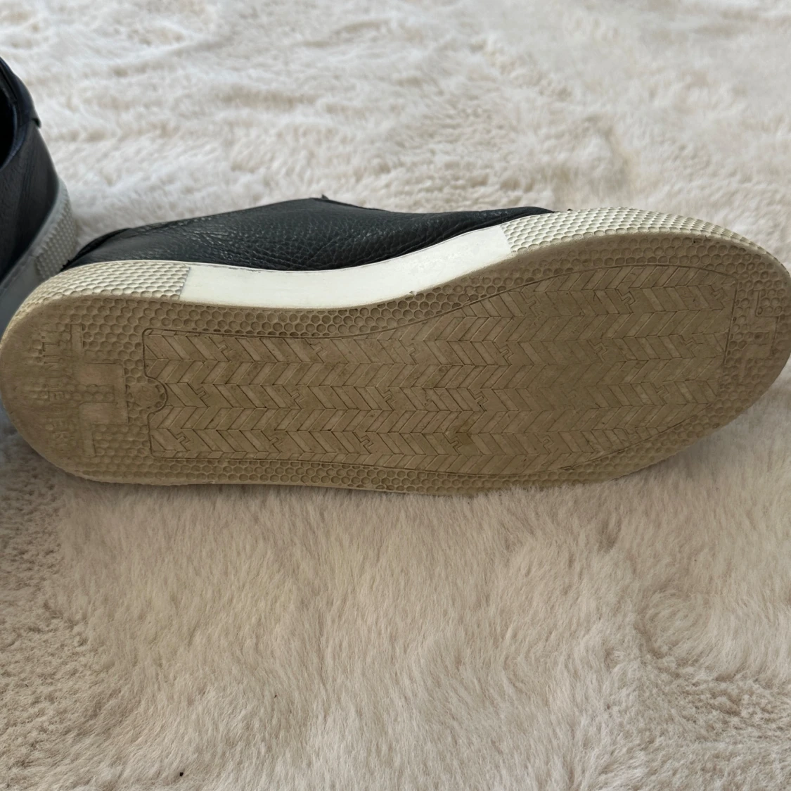 J Lindeberg sneakers strl 42 - 92