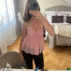  zara tröja   - Super fin tröja från zara som aldrig är använd  