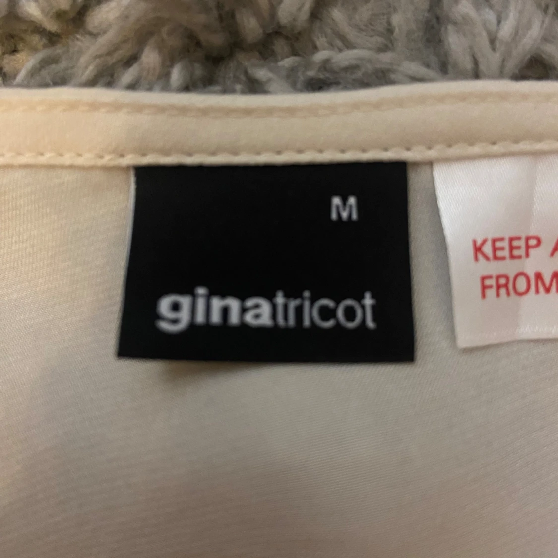 Beiges vitt linne från Gina  - 91