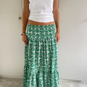 Jätte snygg kjol  - Jätte snygg slutsåld kjol ifrån zara! 