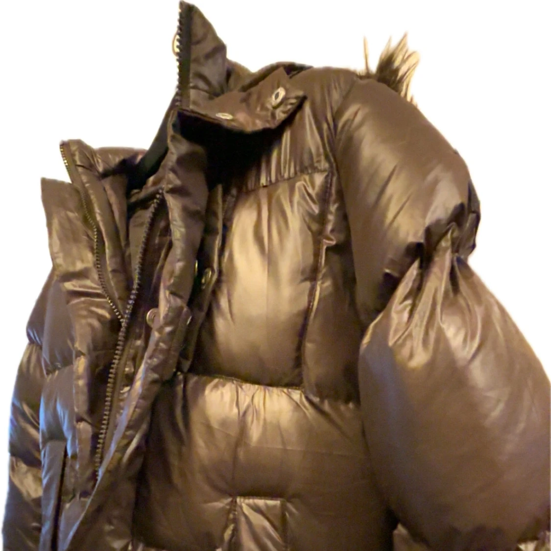 Mörk brun pufferjacka med päls - 91