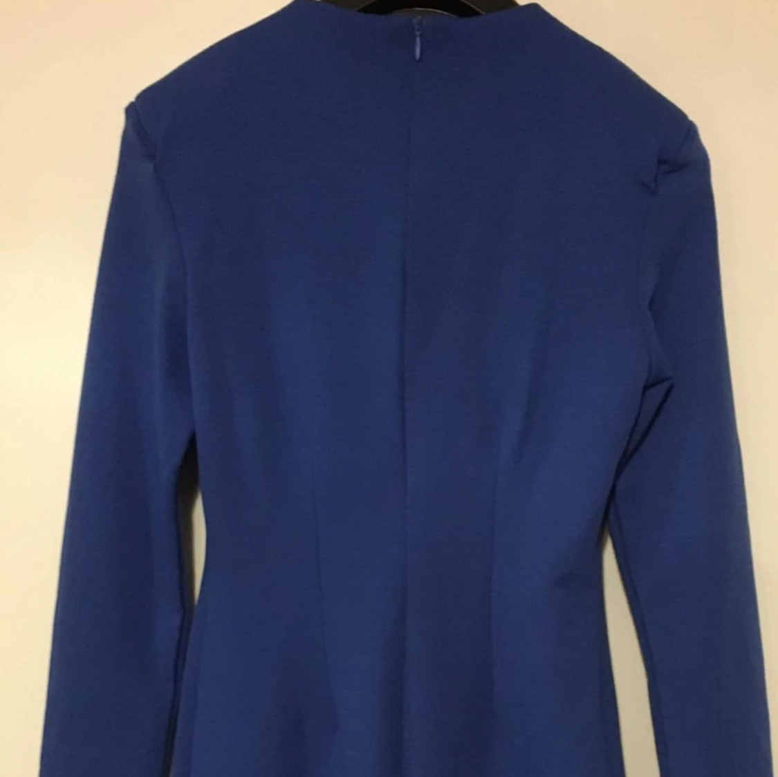 Blå klänning från NLY Trend - 90