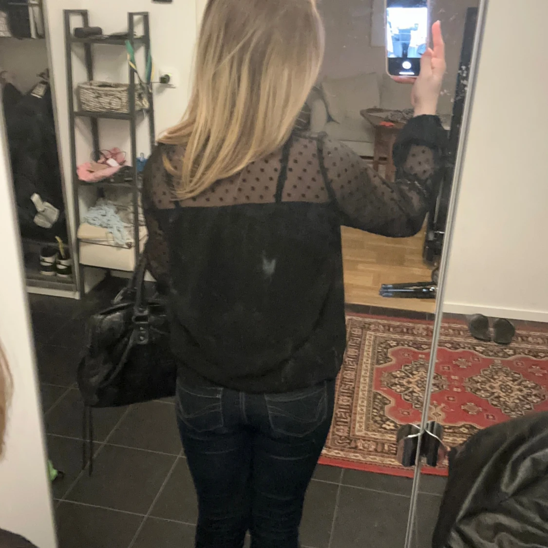 Intressekoll på min svarta blus!💕 - 91