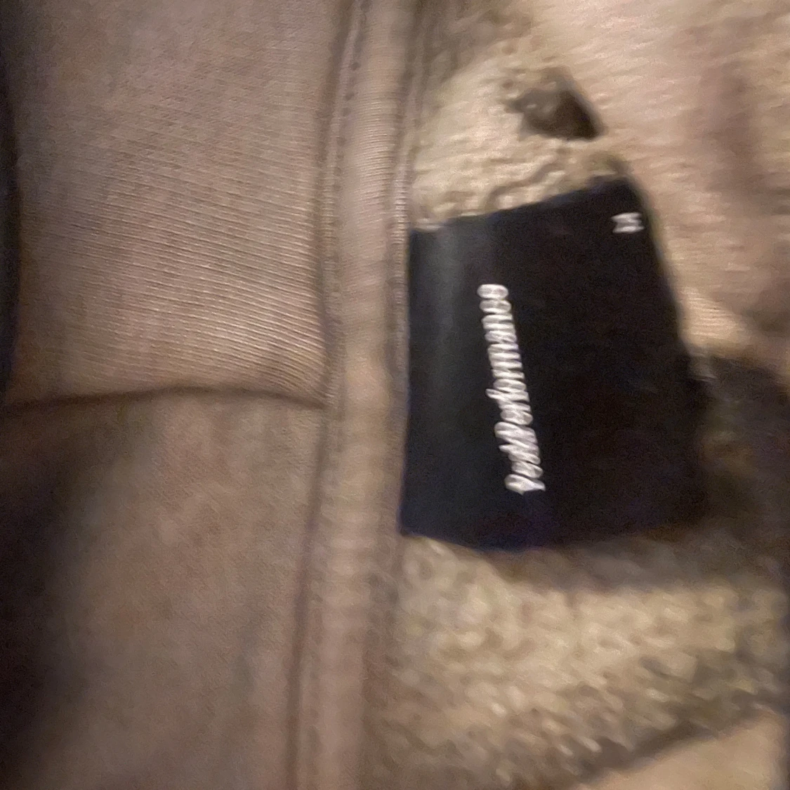 Olivgrön hoodie från Peak Performance - 91