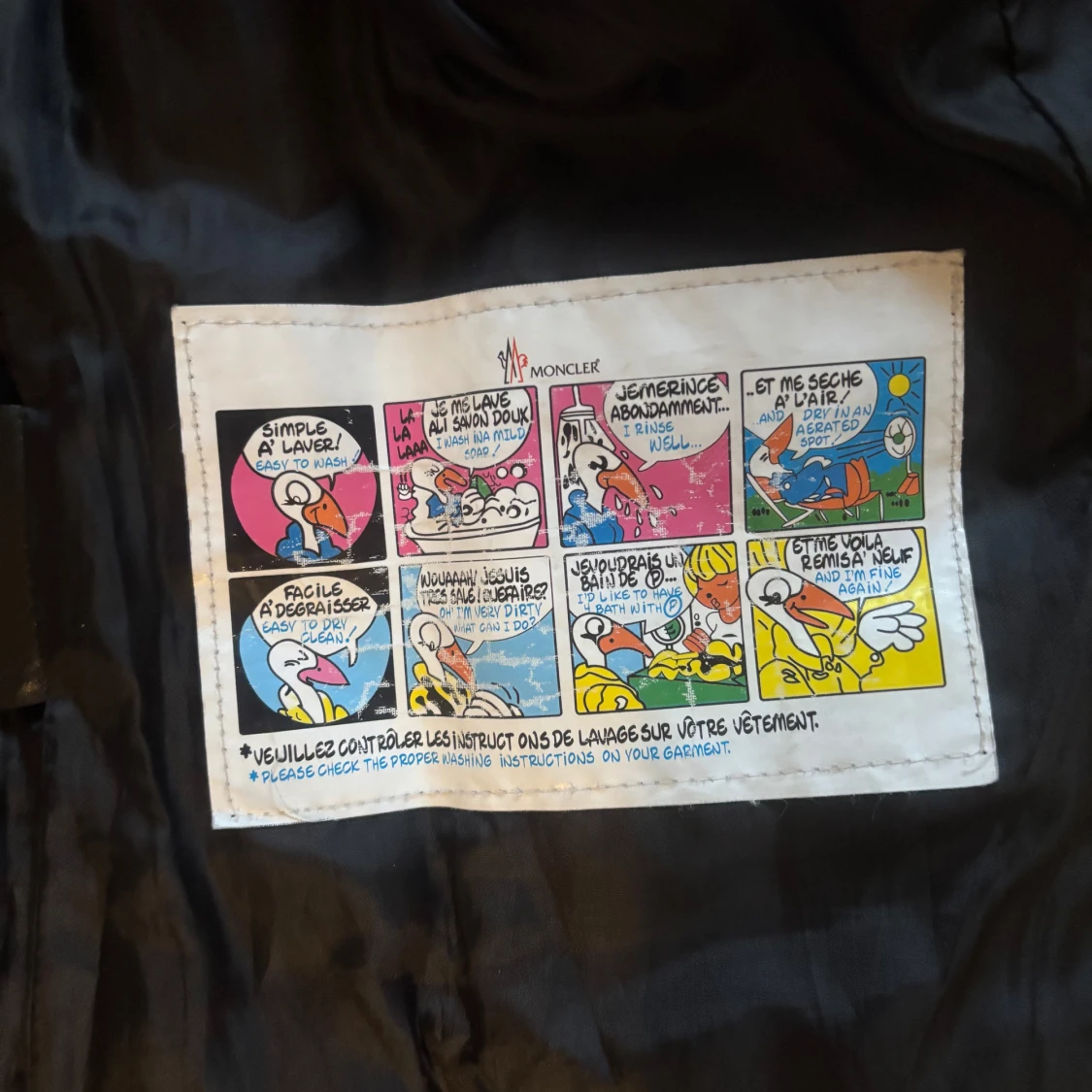 Svart dunväst från Moncler stl S - 92