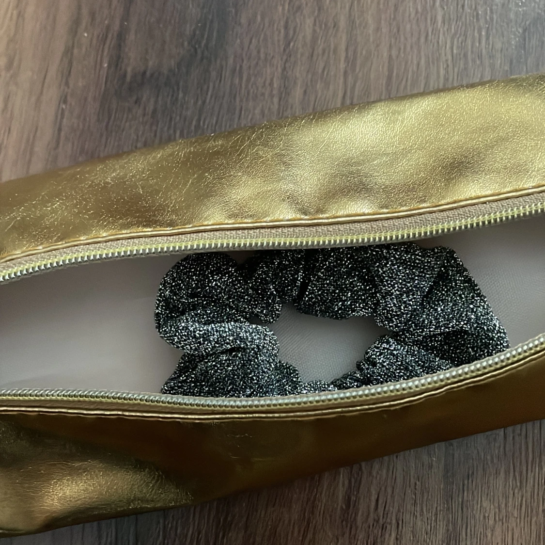  Pennskrin och Scrunchie  - 90