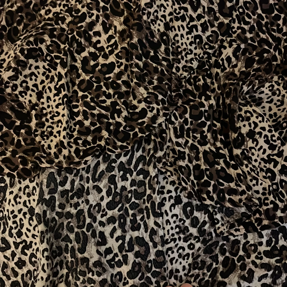 Leopardmönstrad volangkjol från KappAhl - 92