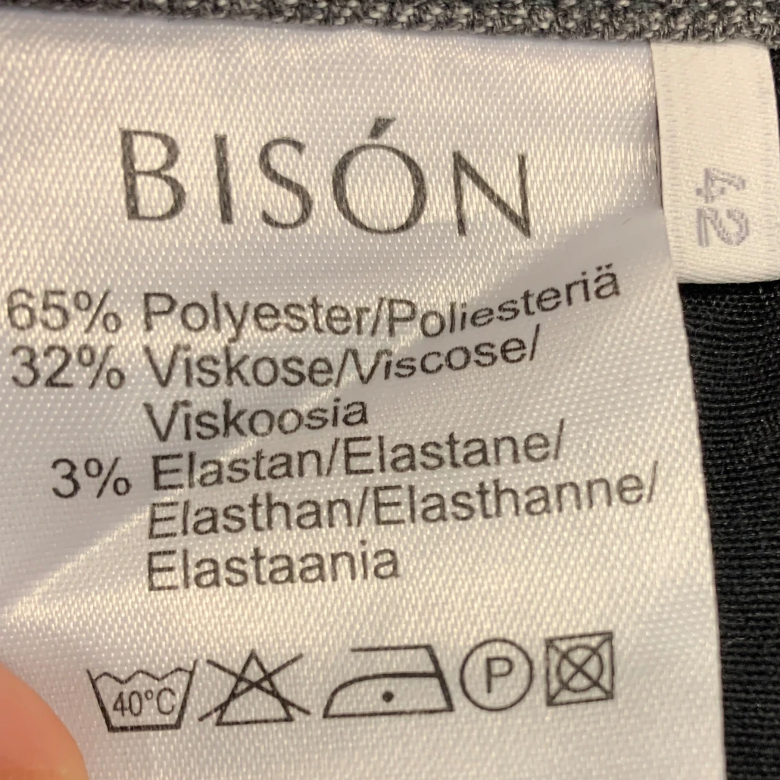 Randiga byxor från Bison - 91