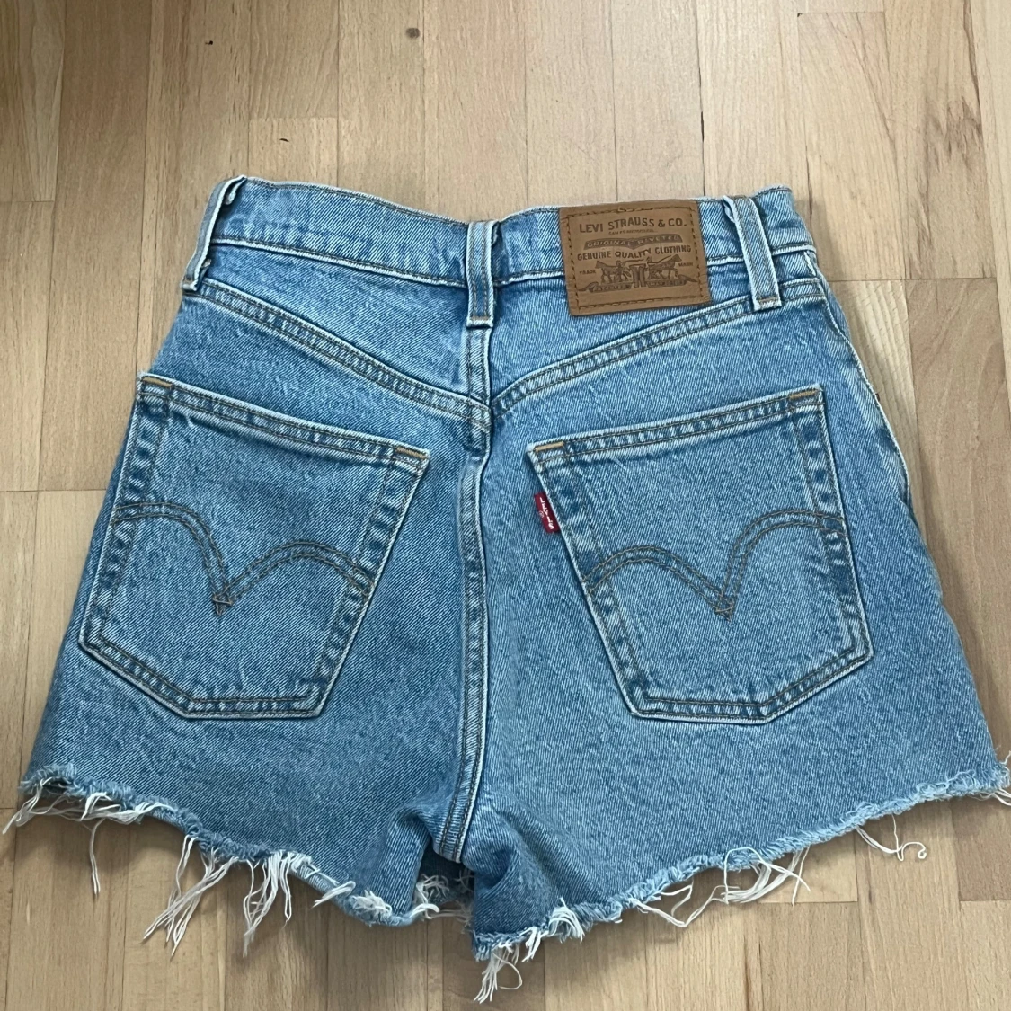Levi’s shorts  - 90