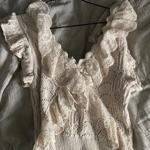 Zara topp - Super söt och snygg topp från zara!