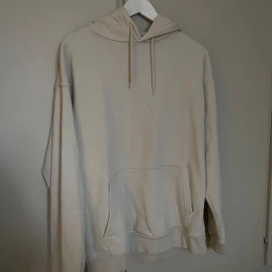 Hoodie  - Fin hoodie i bra skick
