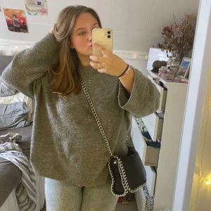 Tiamo väska - Säljer min jättefina väska från Tiamo❤️ Använd och har små tecken på användning (se bild) ❤️