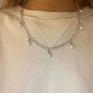 Silver halsband  - Har gjort det själv !