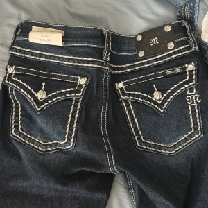Miss me jeans - Aldrig använda riktiga miss me jeans som är bootcut. Sitter för stort på mig tyvärr. Pris kan diskuteras!