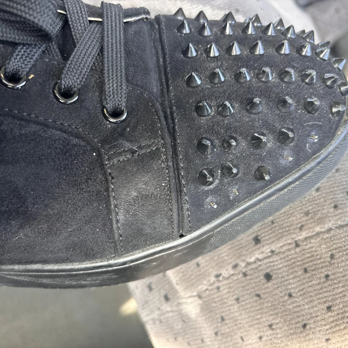 Christian Louboutin  - 90