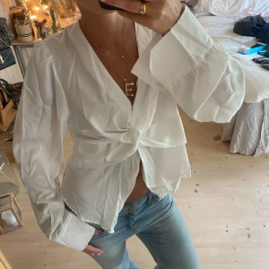 Blus - SÅÅ SNYGG!!