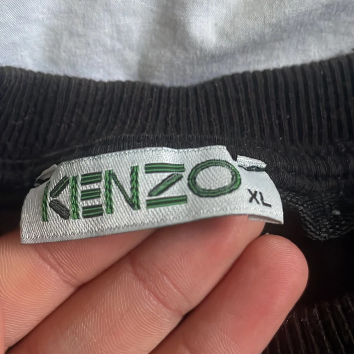 Svart sweatshirt från Kenzo  - 90