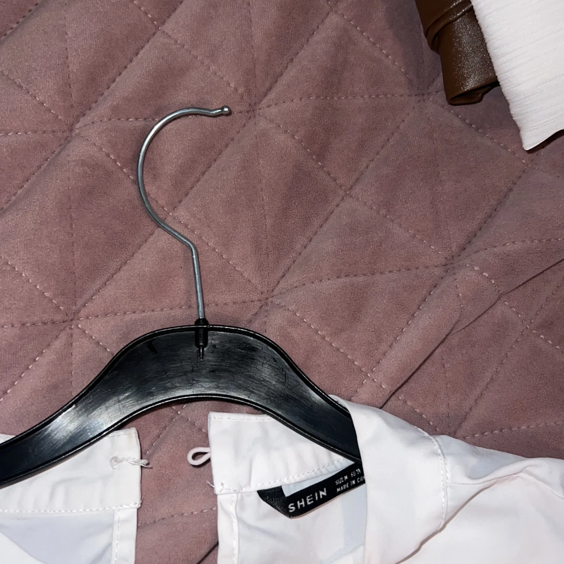 Vit och röd blus från Shein - 91