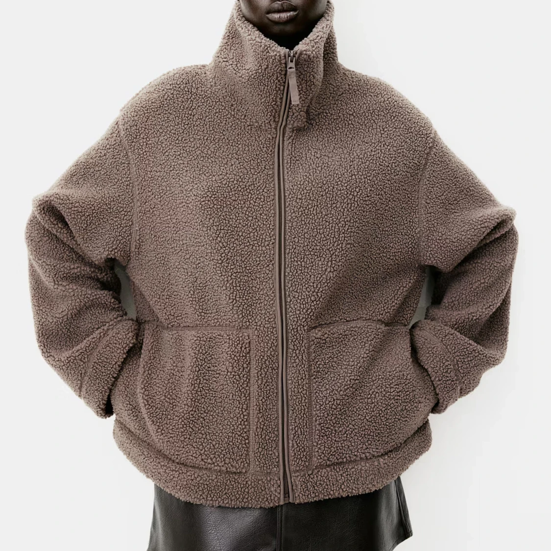 Brun teddyjacka med dragkedja