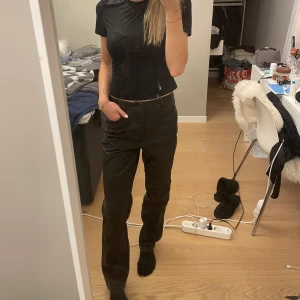 Skinnbyxor  - Skinnbyxor från nakd! Nya med prislapp, säljer då de inte riktigt var min stil!