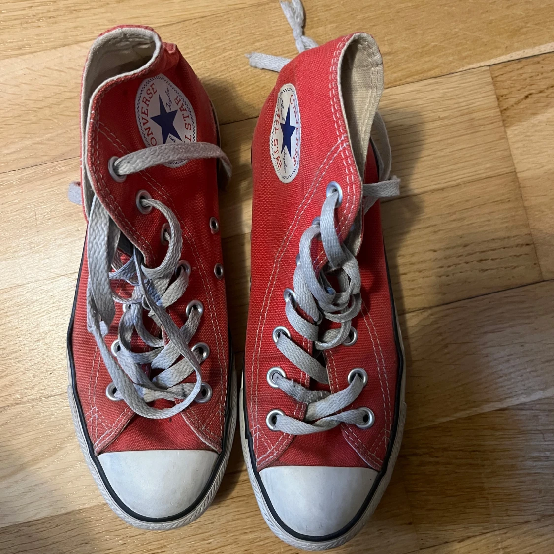 Conrverse röda - 90