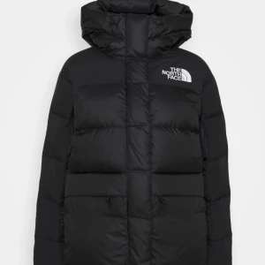 Vinterjacka - Svart dunjacka från The north face i modellen ”himalayan down parka”, fint skick, använd två vintrar, storlek M🖤