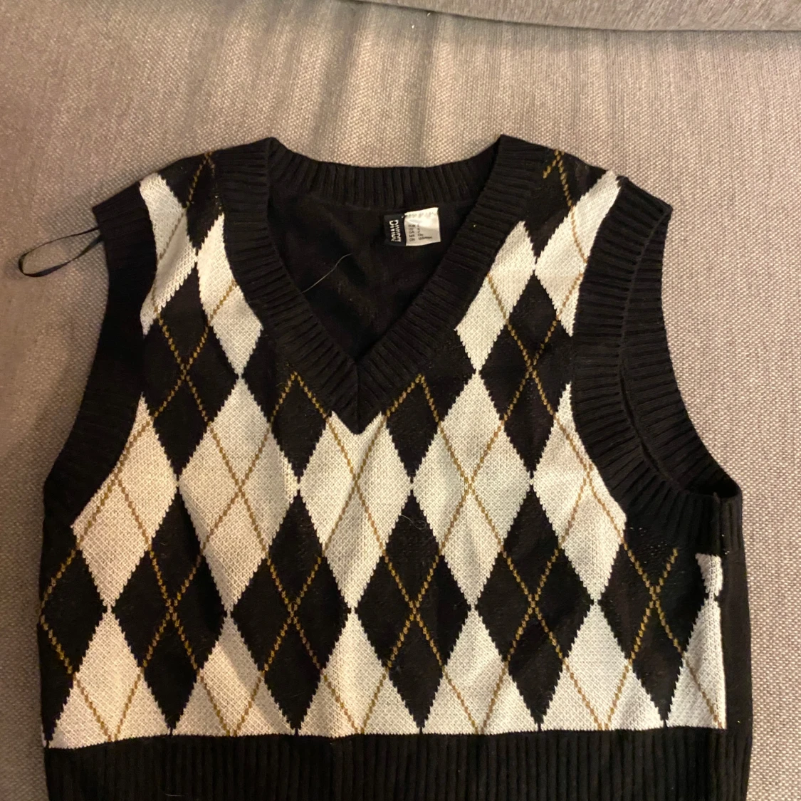 Stickade västar med argylemönster från H&M small och medium - 92